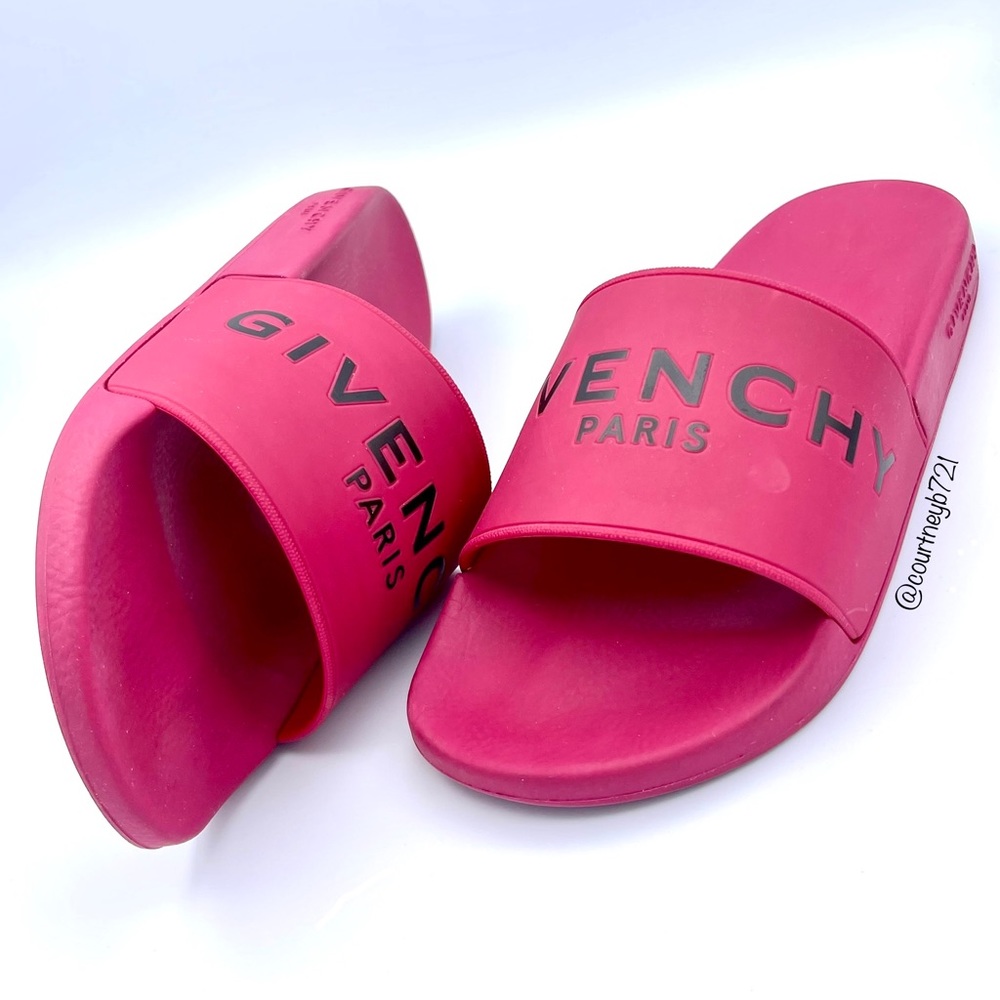 GIVENCHY | Paris Flat Logo Rubber Pool Slides in Fig Pink | 39/ 9